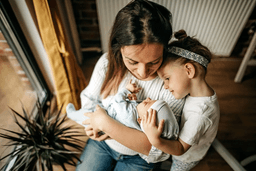 Dealing with societal expectations as a new&nbsp;parent