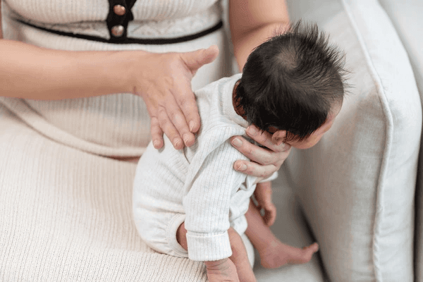 The importance of burping your baby after&nbsp;feeds